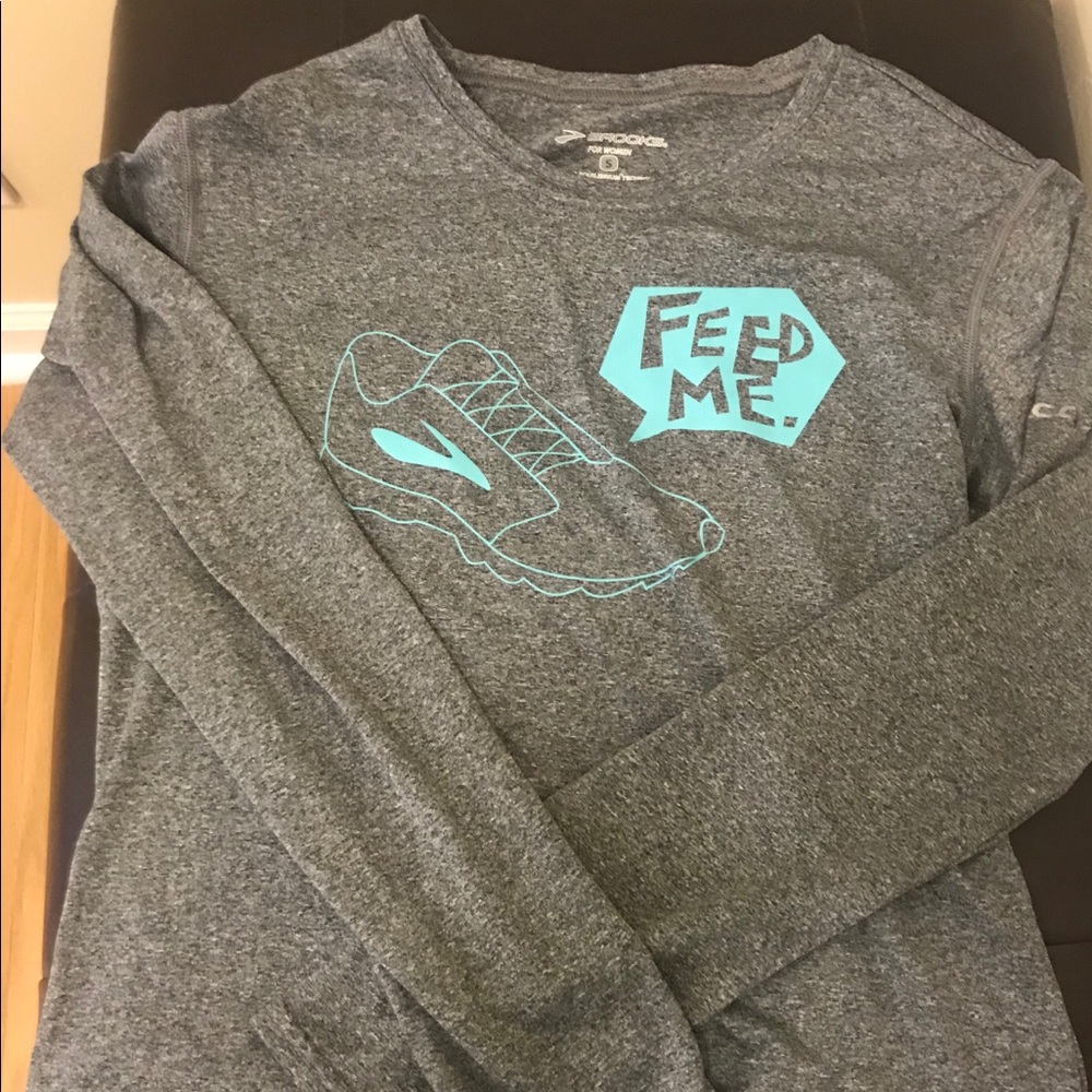 Brooks long sleeve tee Sz S